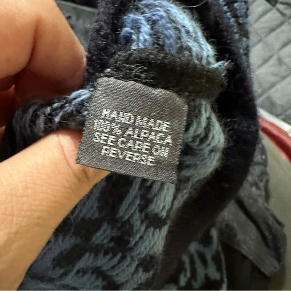 Intiwara alpaca cardigan size L - Picture 8 of 11